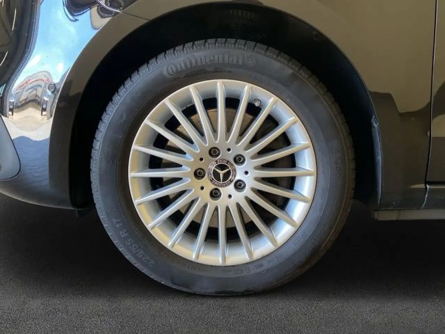 Mercedes-Benz V 220