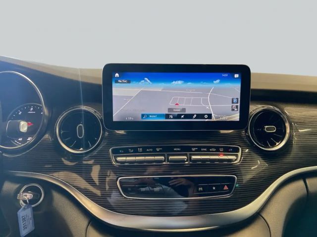 Mercedes-Benz V 250