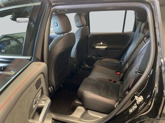 Mercedes-Benz GLB 220