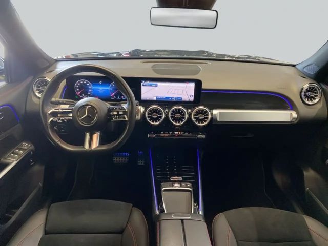 Mercedes-Benz GLB 220