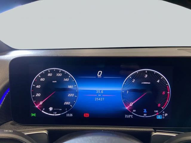 Mercedes-Benz GLB 220