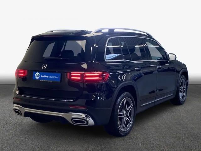 Mercedes-Benz GLB 220