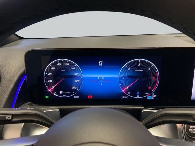 Mercedes-Benz GLB 180