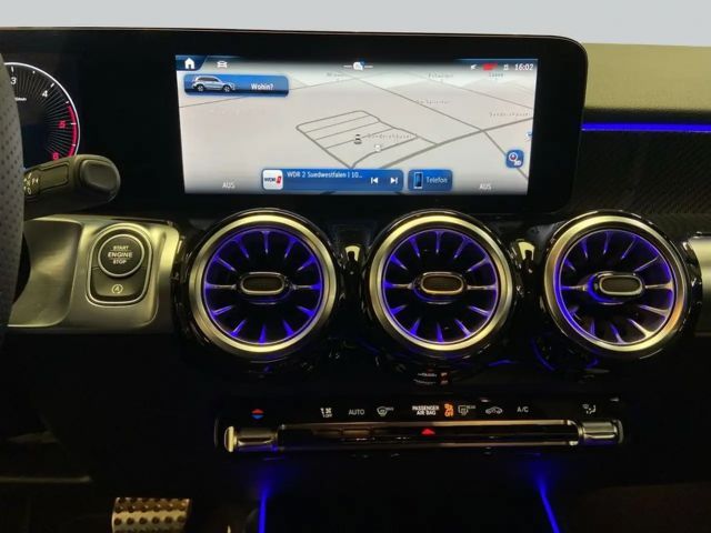 Mercedes-Benz GLB 180