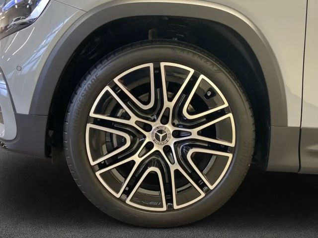 Mercedes-Benz GLB 180