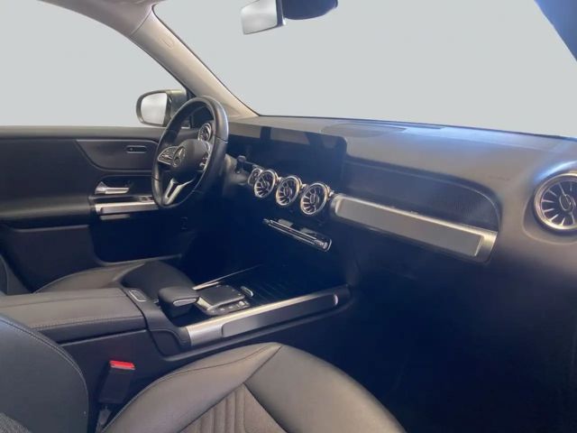 Mercedes-Benz EQB 250