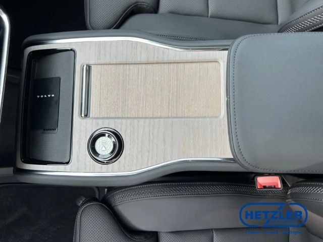 Volvo EX90