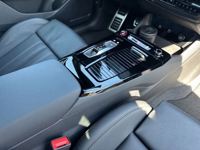 Audi SQ6 e-tron