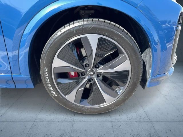 Audi SQ6 e-tron