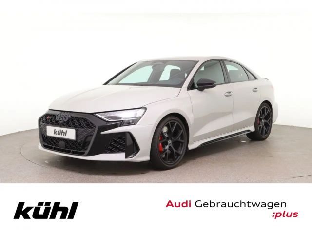 Audi RS3 Audi RS 3 Limousine 294 kW S tron 2026 Benzine