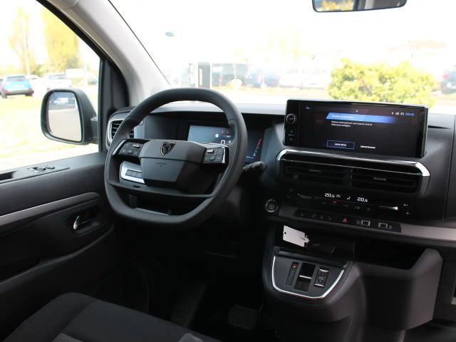 Peugeot Traveller