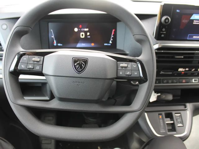 Peugeot Traveller