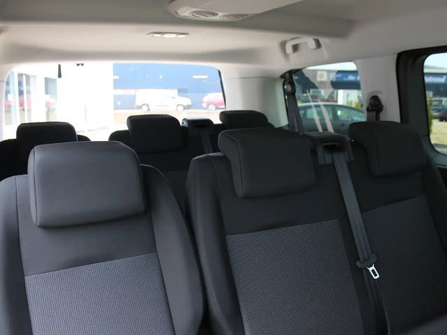 Peugeot Traveller