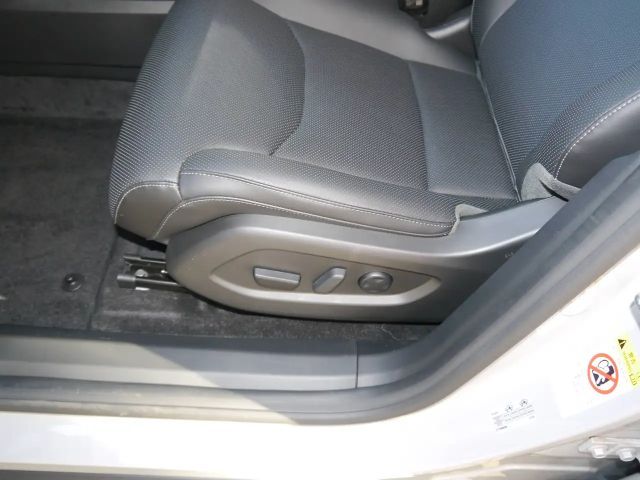 Mazda CX-6e