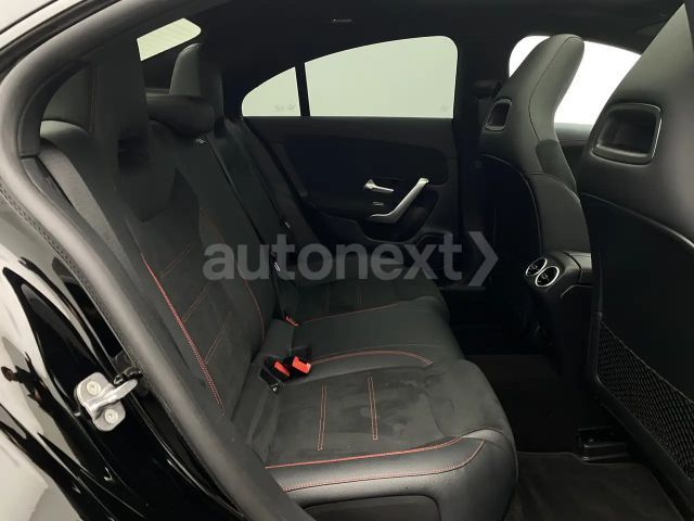 Mercedes-Benz CLA 220