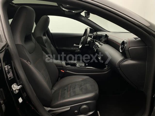 Mercedes-Benz CLA 220