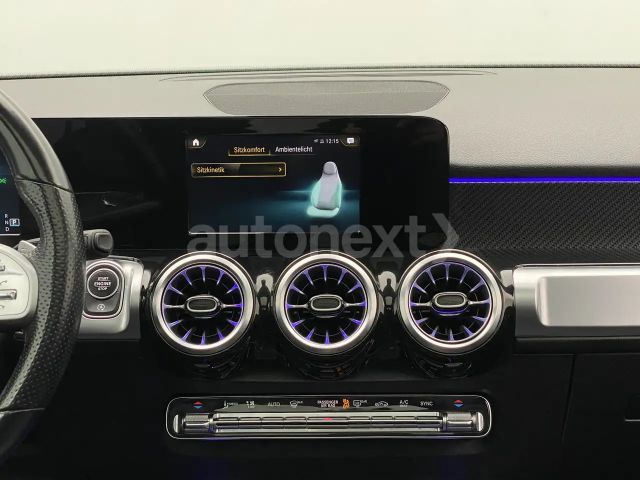 Mercedes-Benz GLB 220