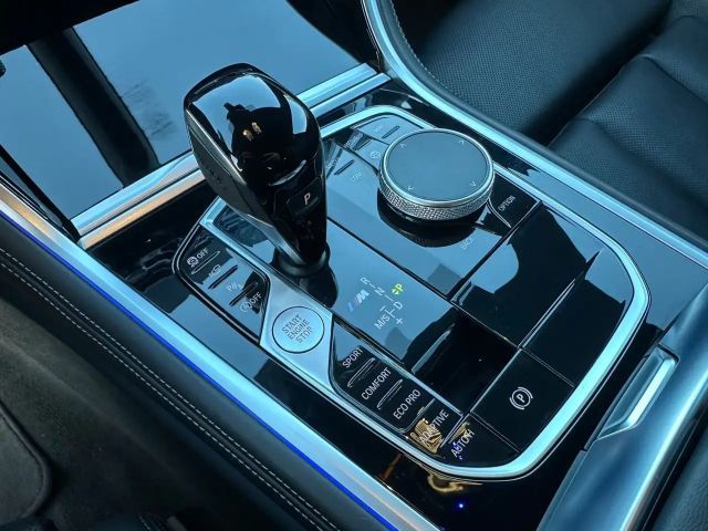 BMW M850