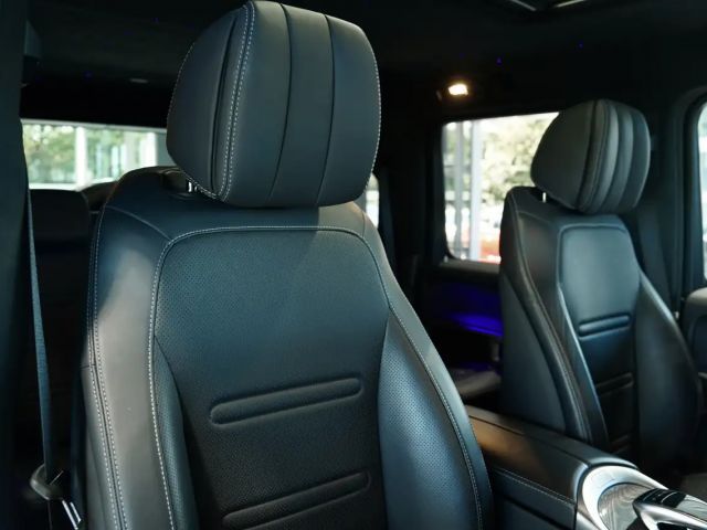 Mercedes-Benz G 500