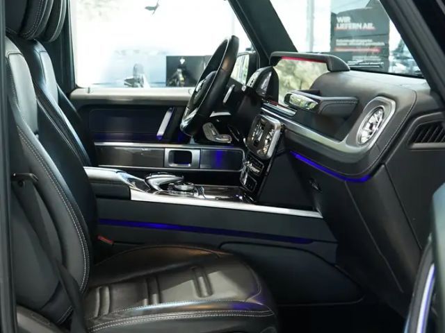 Mercedes-Benz G 500