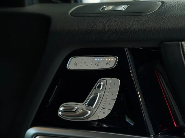 Mercedes-Benz G 500