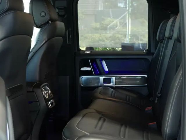 Mercedes-Benz G 500