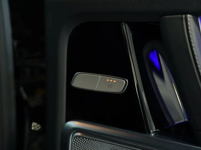 Mercedes-Benz G 500