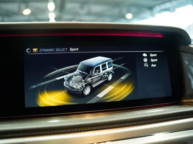 Mercedes-Benz G 500