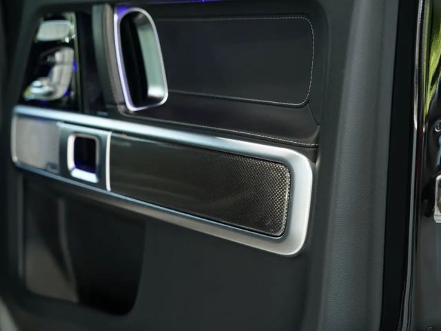 Mercedes-Benz G 500