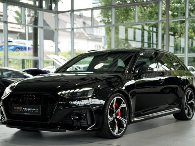 Audi RS4