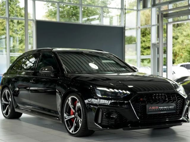 Audi RS4