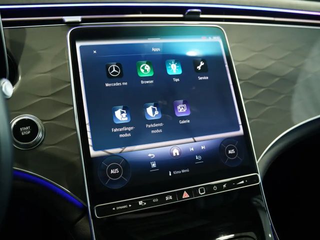 Mercedes-Benz EQS