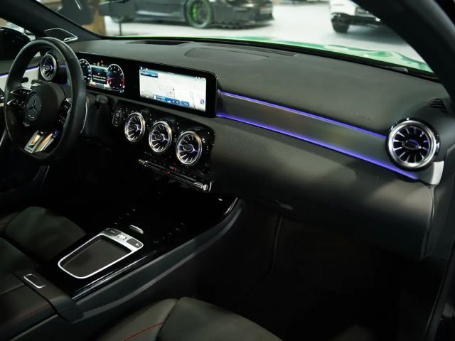 Mercedes-Benz A 35 AMG