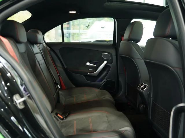 Mercedes-Benz A 35 AMG