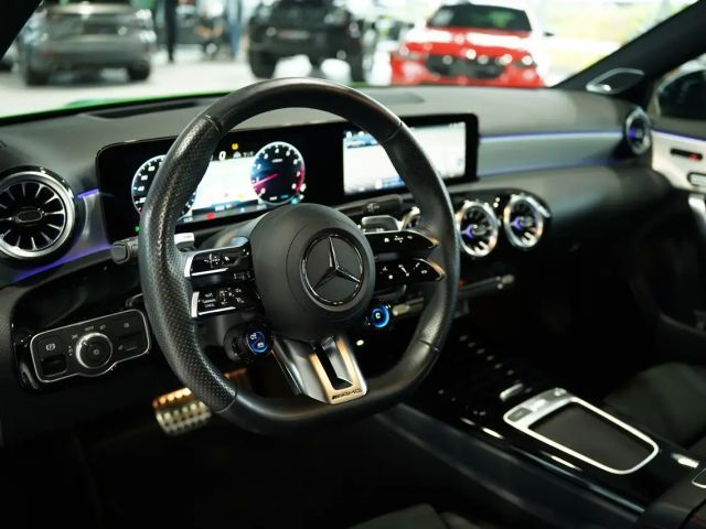 Mercedes-Benz A 35 AMG