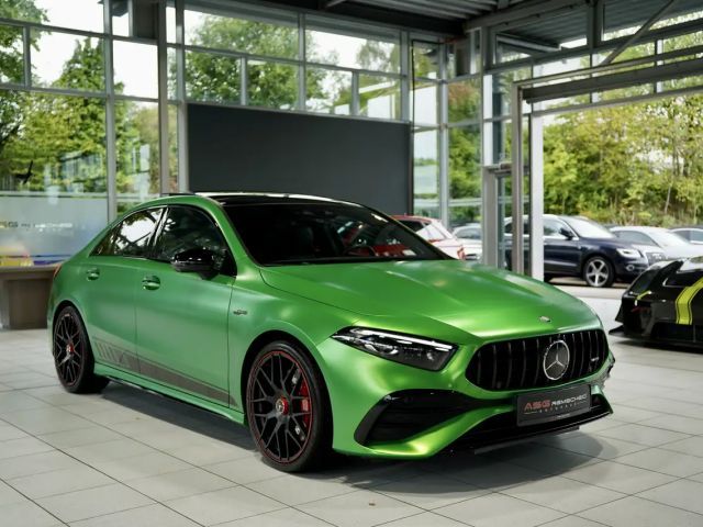 Mercedes-Benz A 35 AMG