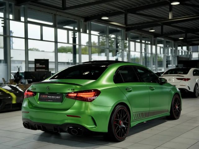 Mercedes-Benz A 35 AMG