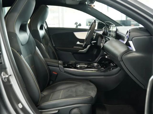 Mercedes-Benz A 45 AMG