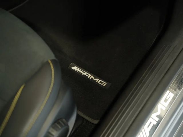Mercedes-Benz A 45 AMG