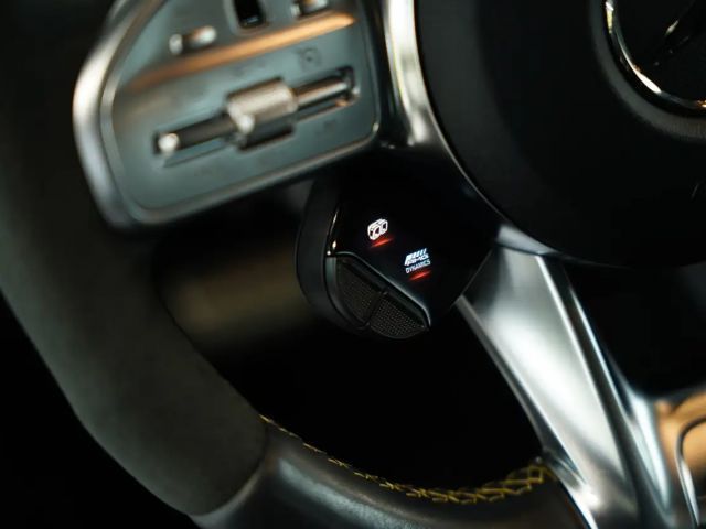 Mercedes-Benz A 45 AMG