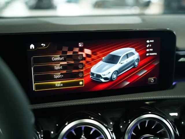 Mercedes-Benz A 45 AMG
