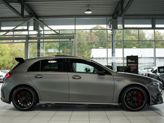 Mercedes-Benz A 45 AMG