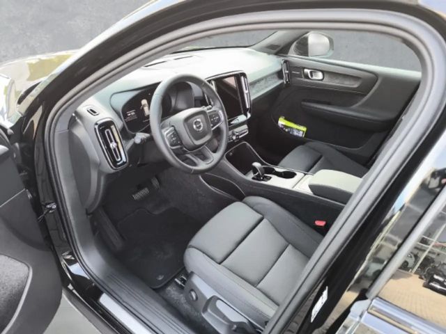 Volvo EX40