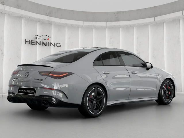 Mercedes-Benz CLA 45 AMG