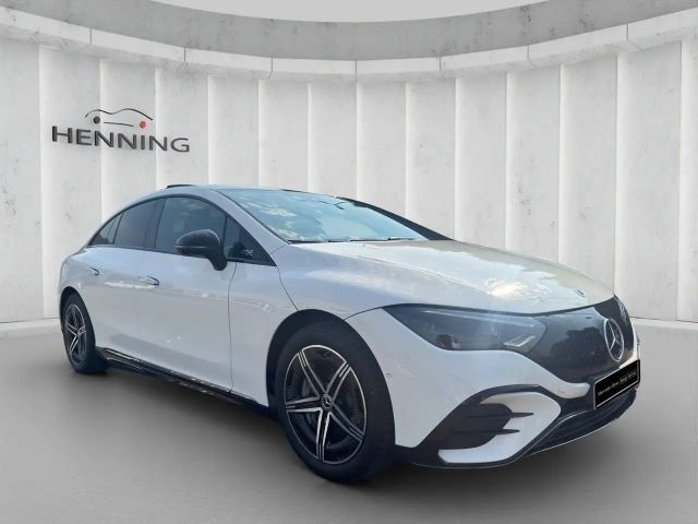 Mercedes-Benz EQE 300