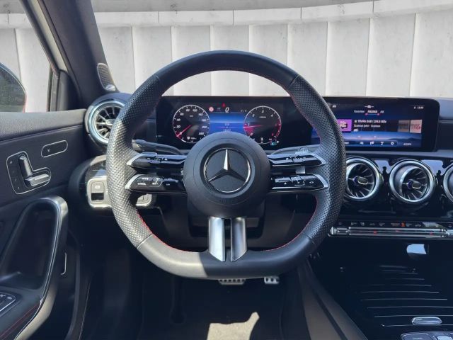 Mercedes-Benz A 220