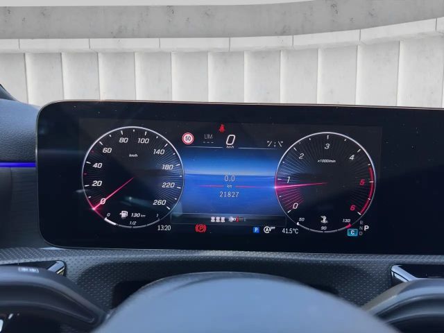 Mercedes-Benz A 220