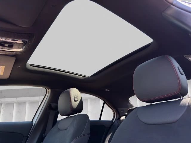 Mercedes-Benz A 220