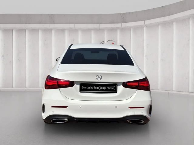 Mercedes-Benz A 220