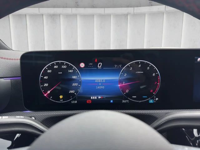 Mercedes-Benz CLA 180